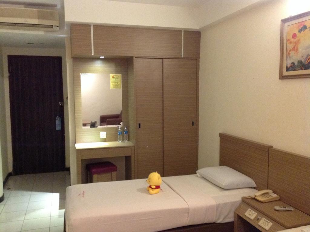 Lai Lai Mutiara Hotel Batam Extérieur photo